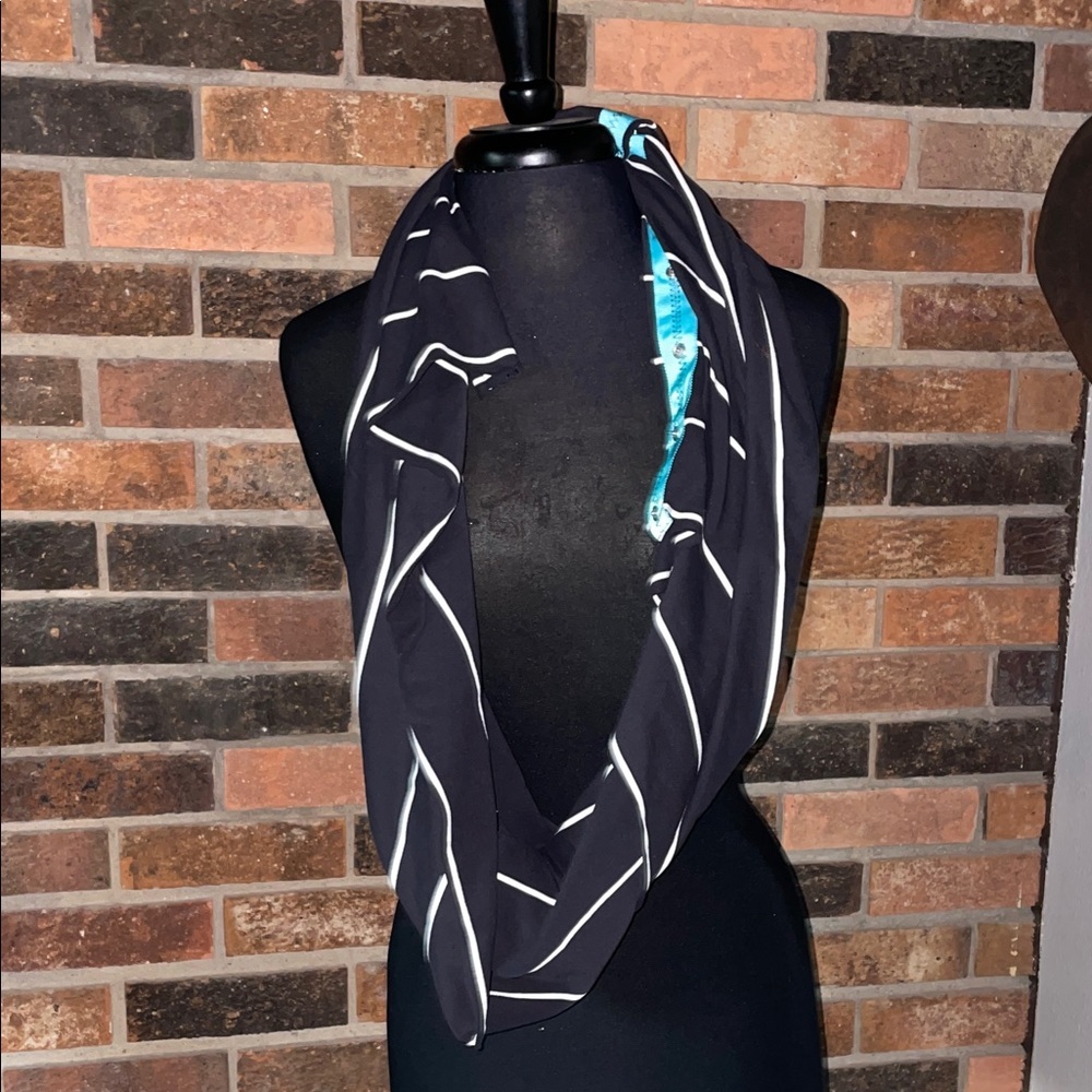 Ivivva Black‎ and White Striped Kids Scarf